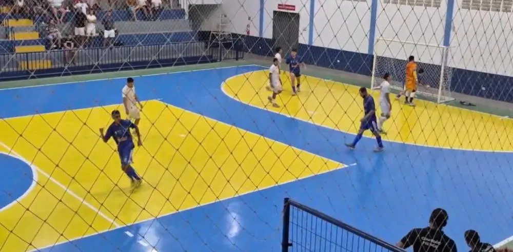 Jogador do Cruzeiro comemora um dos gols da equipe na derrota para o Corintians de Caic&oacute;